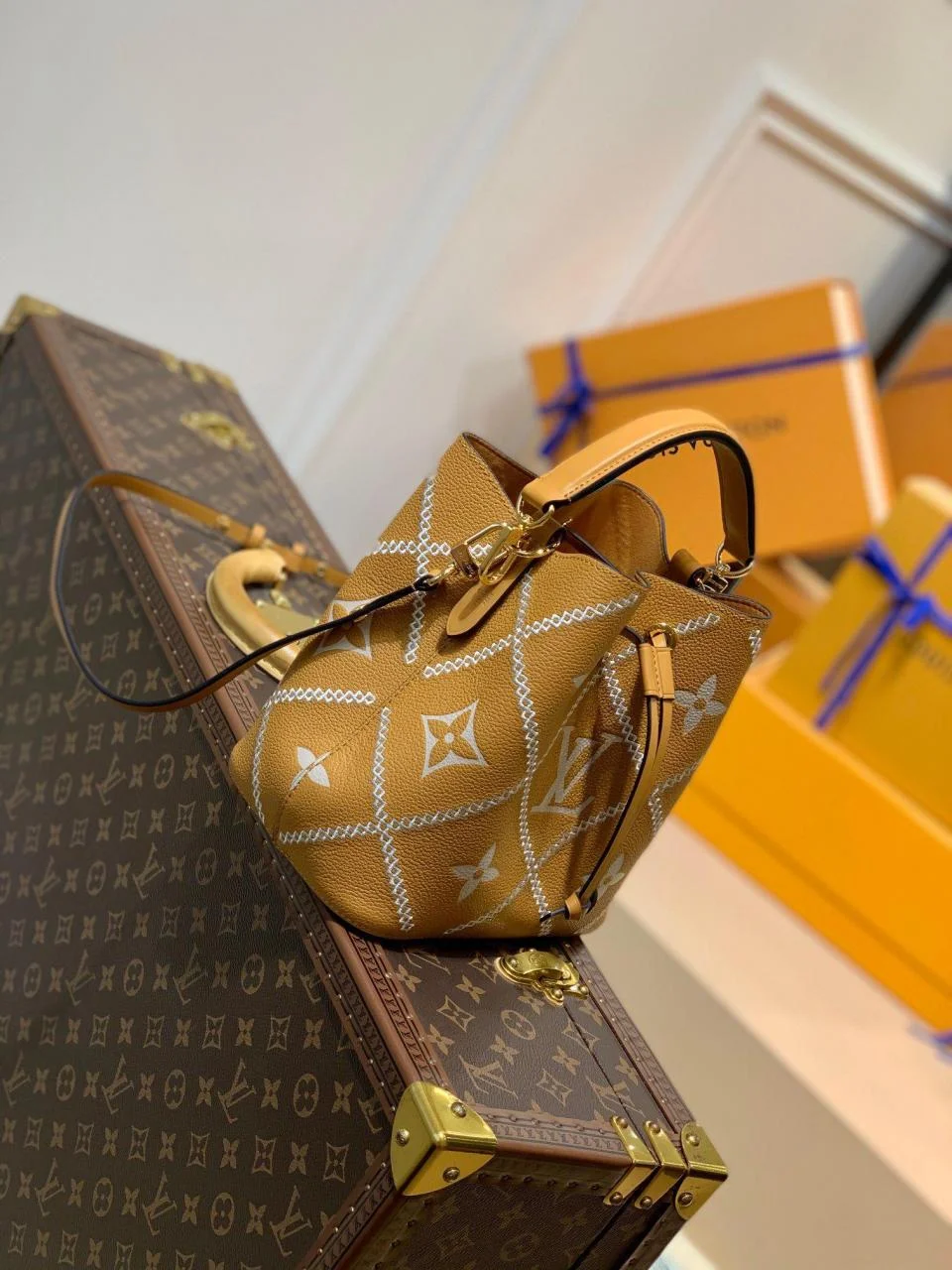 LV菱格紋老花水桶包(棕色)