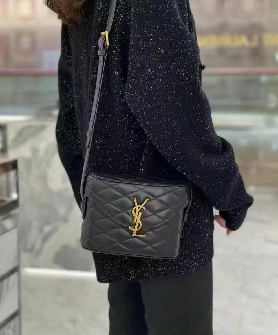 Y家復古扣蓋盒子包