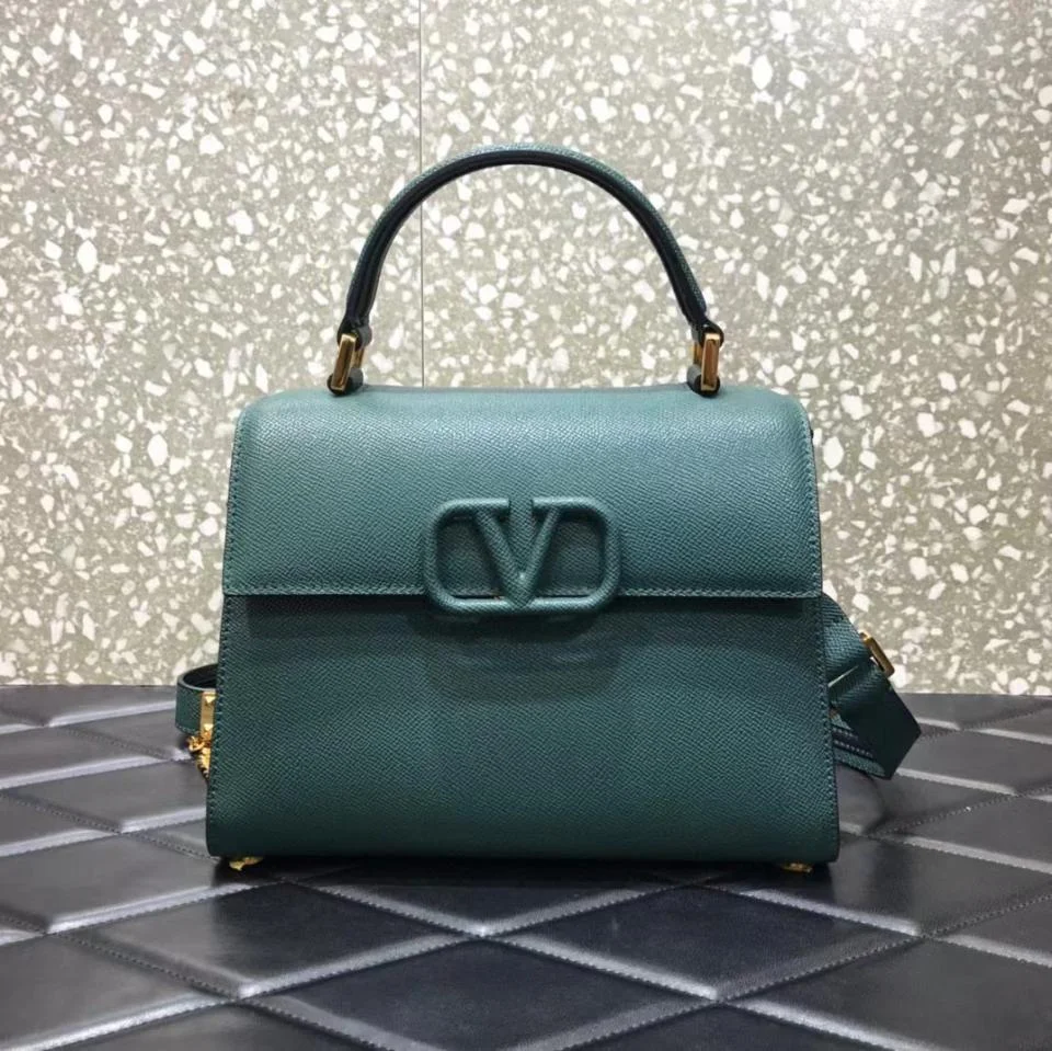 VERSACE同色扣手提包